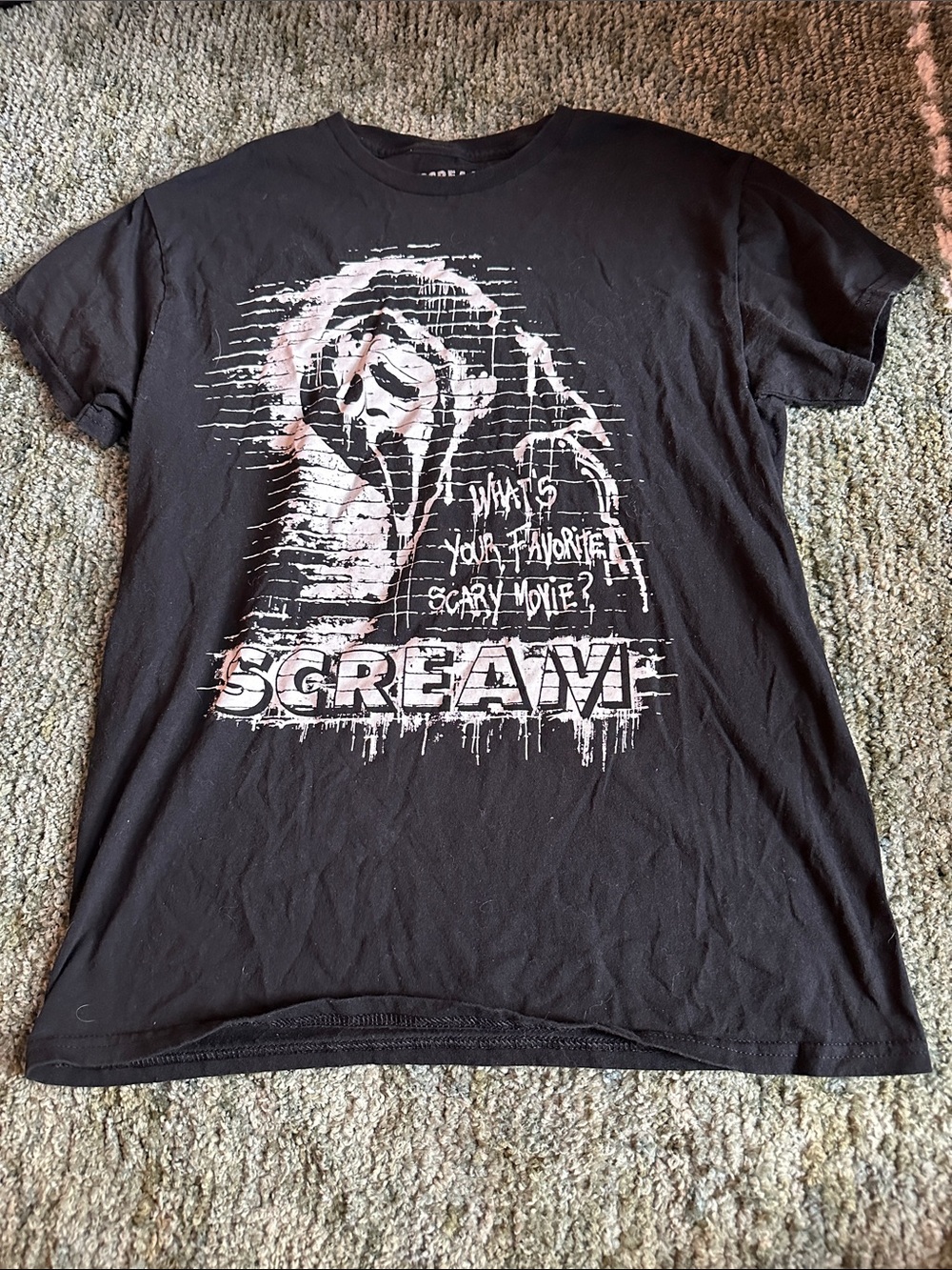 Black 'Scream' Graphic Short Sleeve Tee - Women's Horror Movie Top